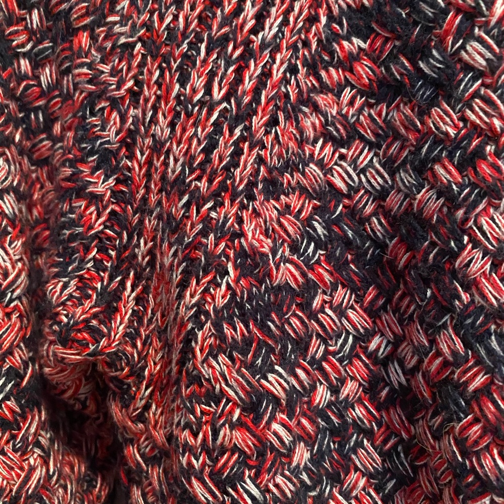 Knit Universal Thread Sweater - Picture 3 of 4